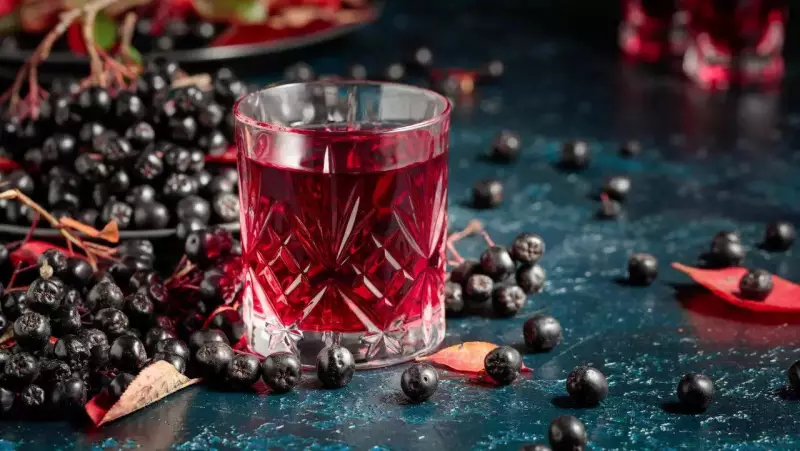 Nature's Sweet Secret: Black Chokeberry Juice Can Help Control Blood Sugar & Blood Pressure Naturally