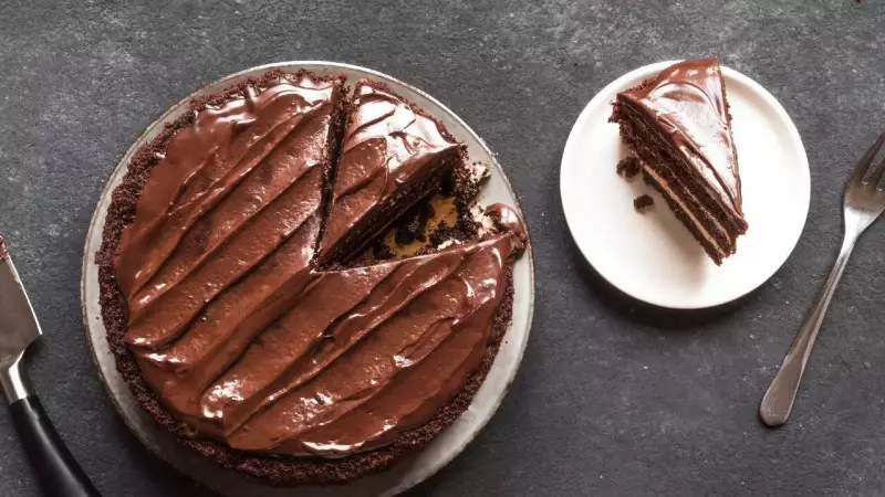 No Oven? No Problem! Bake a Moist Chocolate Cake in Your Pressure Cooker with This 7-Step Recipe
