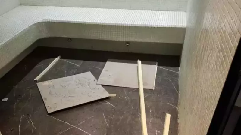 Noida Steam Chamber Horror: Two Women Trapped for Over an Hour as Door Lock Malfunctions