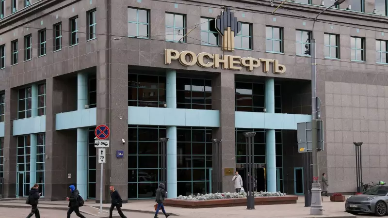 Russian Oil Defies Sanctions: The Shadow Fleet Finding New Routes to Global Markets