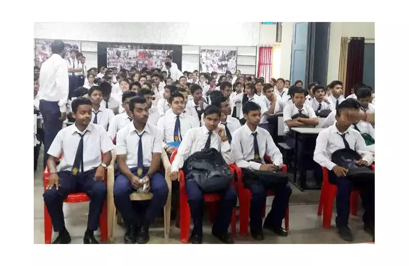 Shocking School Crisis: Telangana & Madhya Pradesh Top List of Zero-Enrolment Institutions | Education Ministry Takes Action