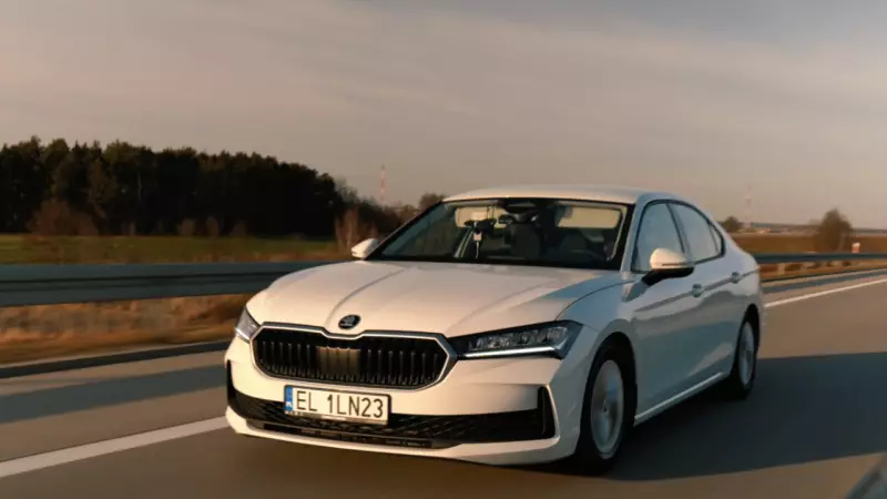 Skoda's Diesel Marvel: 2831km on Single Tank! Fuel Efficiency Record Stuns Auto World