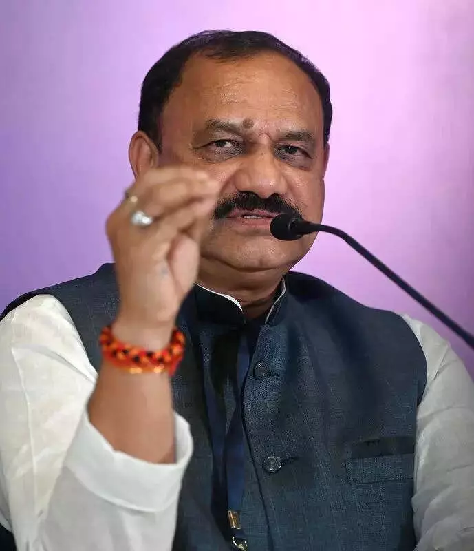 TPCC Chief Sounds Alarm: Voting for BRS Indirectly Empowers BJP in Telangana