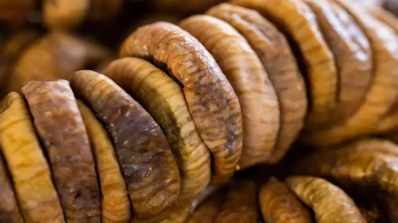 Unlock Radiant Skin & Better Gut Health: The Surprising Power of Figs Revealed!