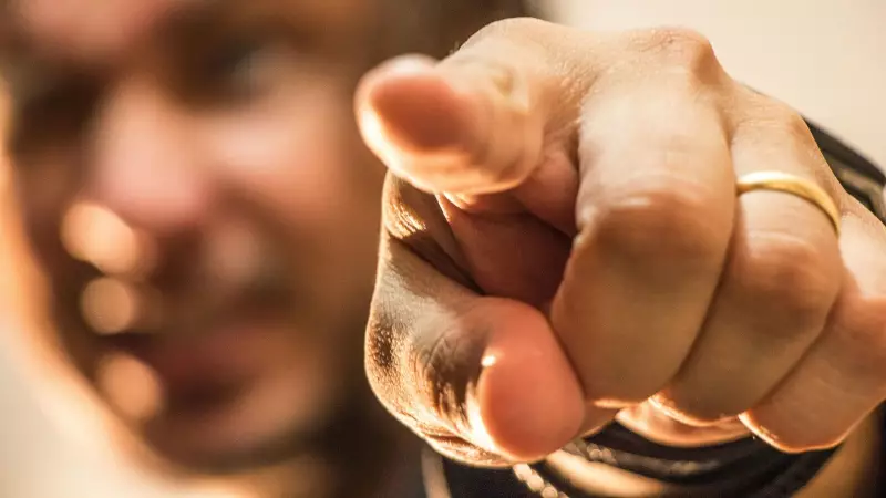 'You Stinky Indian': Viral Video of Racial Abuse at Canadian Restaurant Sparks Outrage | Watch