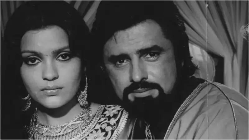 Zeenat Aman's Co-Star Reveals Shocking Truth: Sanjay Khan's Violent Confrontation with Actress Exposed