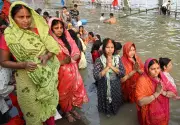 Chhath Puja 2023: Ghats Come Alive as Devotees Throng Riverbanks for Sacred Rituals