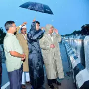 Cyclone Montha Fury: How Andhra Pradesh's Chase Master Sisodia Led From the Front Lines