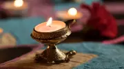 Diwali 2025: Ultimate Guide to Diya Count, Auspicious Timing & Puja Directions for Prosperity