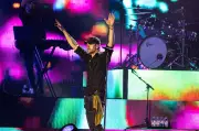 Enrique Iglesias Sets Mumbai Stage Ablaze With Electrifying Performance | Full Concert Recap