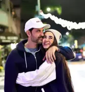 Hrithik Roshan & Saba Azad's Cozy Winter Escape: Romantic Date Night Pics Go Viral!