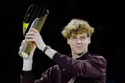Jannik Sinner Stages Epic Comeback to Defeat Alexander Zverev for Vienna Open Crown