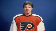 Pelle Lindbergh: The Tragic Tale of Philadelphia's Swedish Ice Hockey Sensation