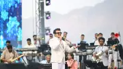 Sonu Nigam Halts Concert Mid-Show for Azaan in Srinagar - Viral Moment Echoes His Old Tweet!