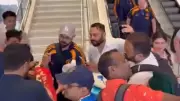 Sydney Airport Erupts! Virat Kohli Mobbed by Ecstatic Fans Despite ODI Series Struggles | WATCH