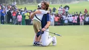 Tommy Fleetwood Clinches DP World India Championship 2025 With Emotional Son's Embrace | Watch Heartwarming Video
