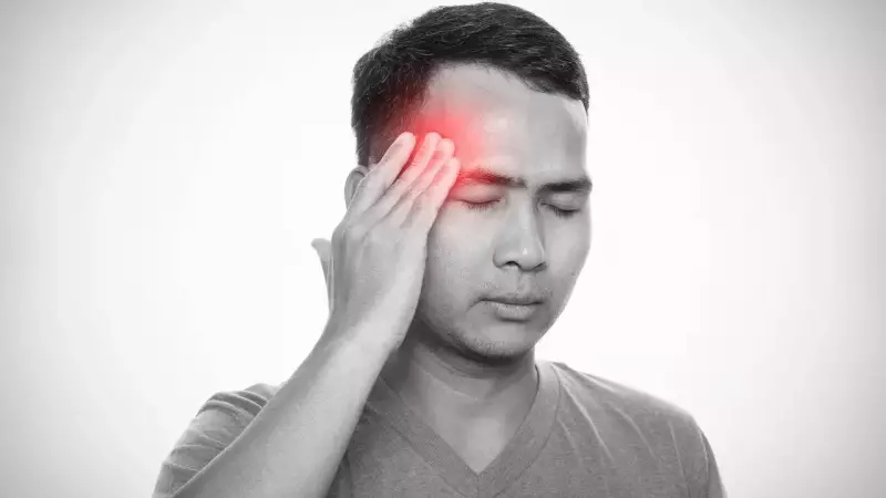 4 Key Nutrient Deficiencies That May Trigger Migraines: Research