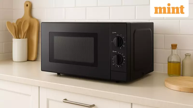 5 Best Solo Microwaves in 2025 for Compact Kitchens & Easy Cooking