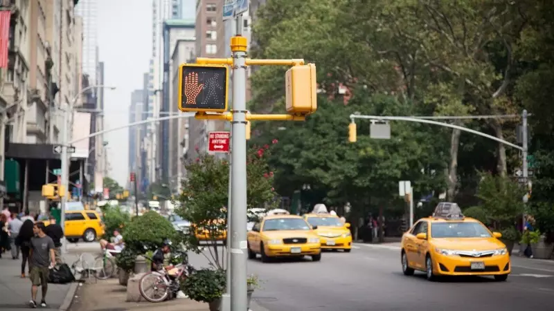 5-Car Crash on Cross Bronx Expressway Causes 90-Minute Delays