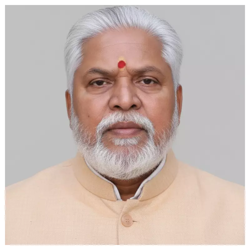 BJP's Prem Kumar Cycles 200m to Polls, Highlights Pollution in Gaya