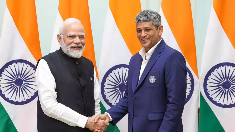 Coach's Royal Apology: Amol Muzumdar Reveals Hilarious 'Sorry' Moment with King Charles to PM Modi