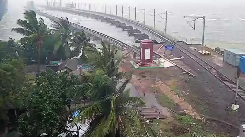 Cyclone Ditwah Alert: 123 Dead in Sri Lanka, India Braces for Impact