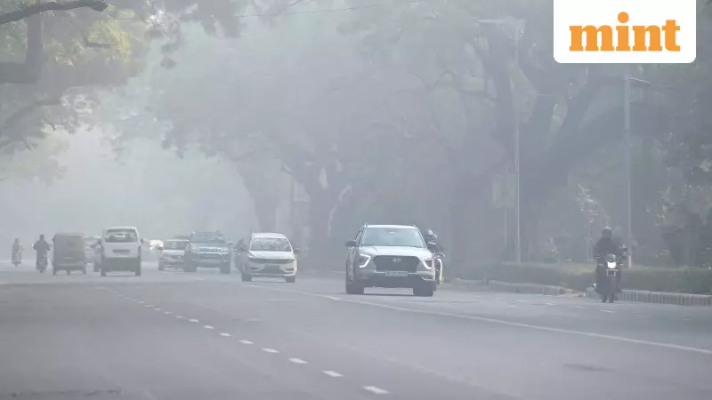 Delhi AQI at 371: Toxic Smog Persists, No Rain Relief in Sight