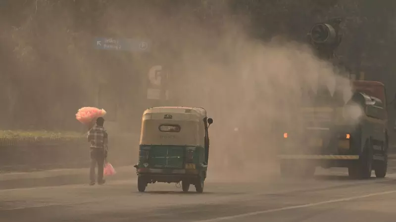 Delhi Enters 'Red Zone' as AQI Breaches 400 - CM Urges Carpooling