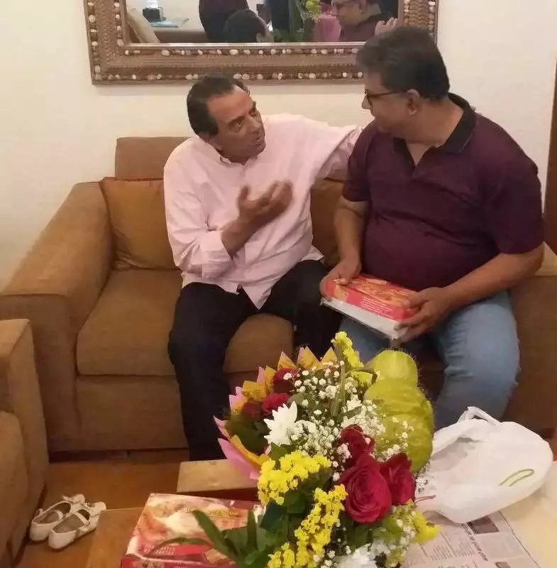 Dharmendra's Heartwarming Bond with Bhopal Official Sunil Mishra