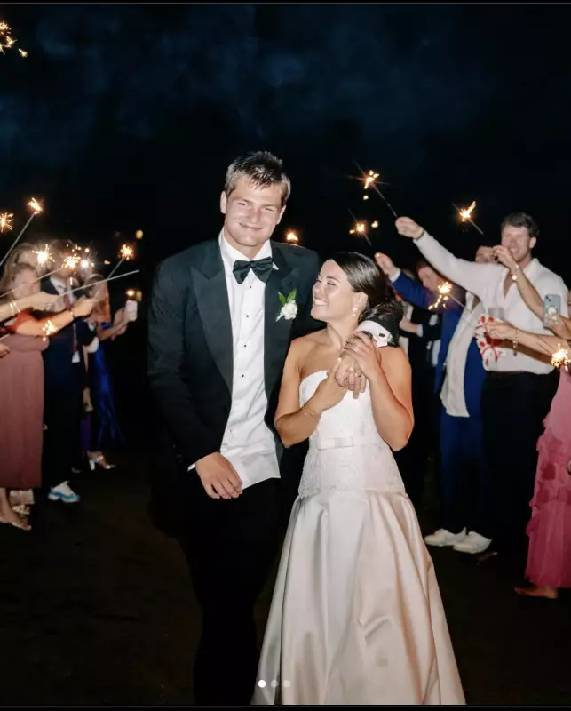 Drake Maye's Bye Week: Patriots QB Hands Out 200 Thanksgiving Meals