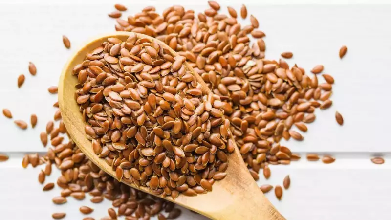 Flaxseed Timing Secrets: Nutritionist Reveals When To Eat For Maximum Health Benefits