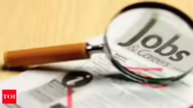 India's Private Sector Hiring Rises to 53.8 PMI in 2025, Vedanta & RPG Lead Growth