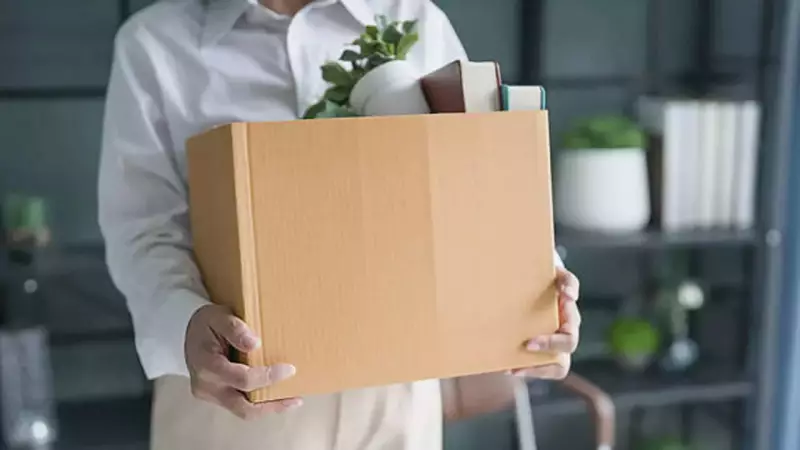 Laid Off on an H-1B? The Critical 90-Day Job Hunt Clock Is Ticking!