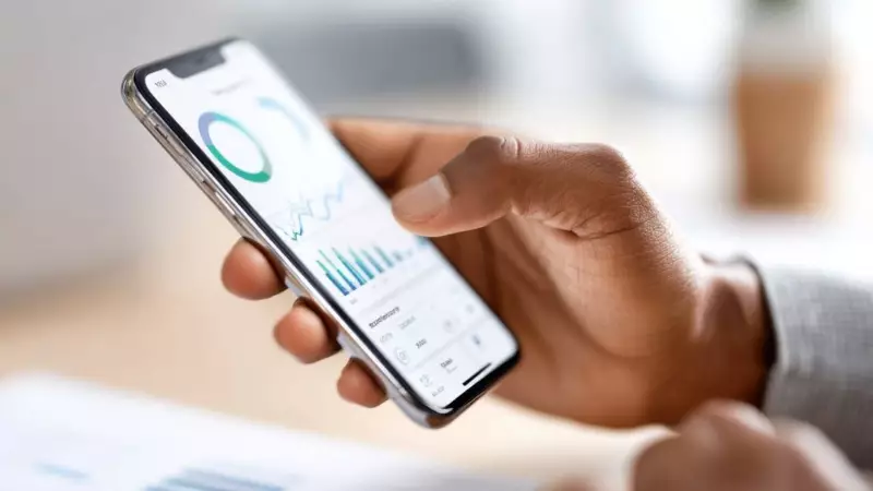 One Point One Solutions Stock Surges 4.2% in Lackluster Market