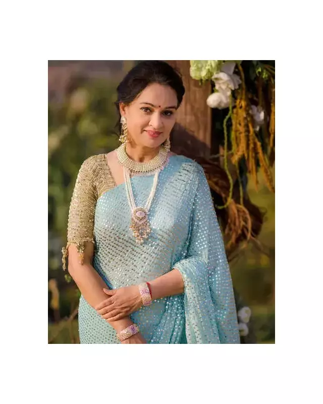 Padmini Kolhapure Mourns Dharmendra: Recalls Dreamgirl to Dadagiri Journey