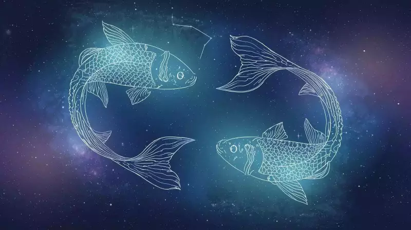 Pisces Weekly Horoscope: Saturn's Guidance for Love, Career & Health