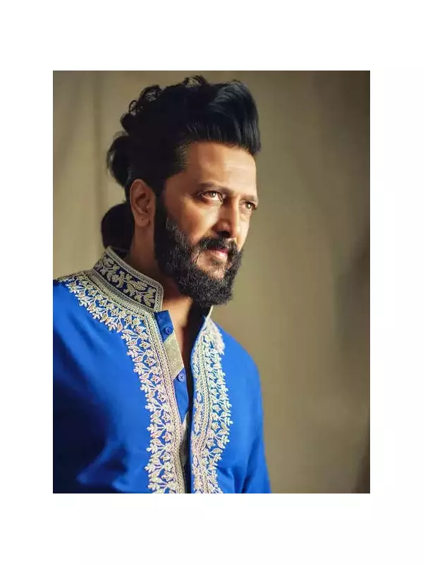 Riteish Deshmukh Mourns Dharmendra: Remembering India's He-Man