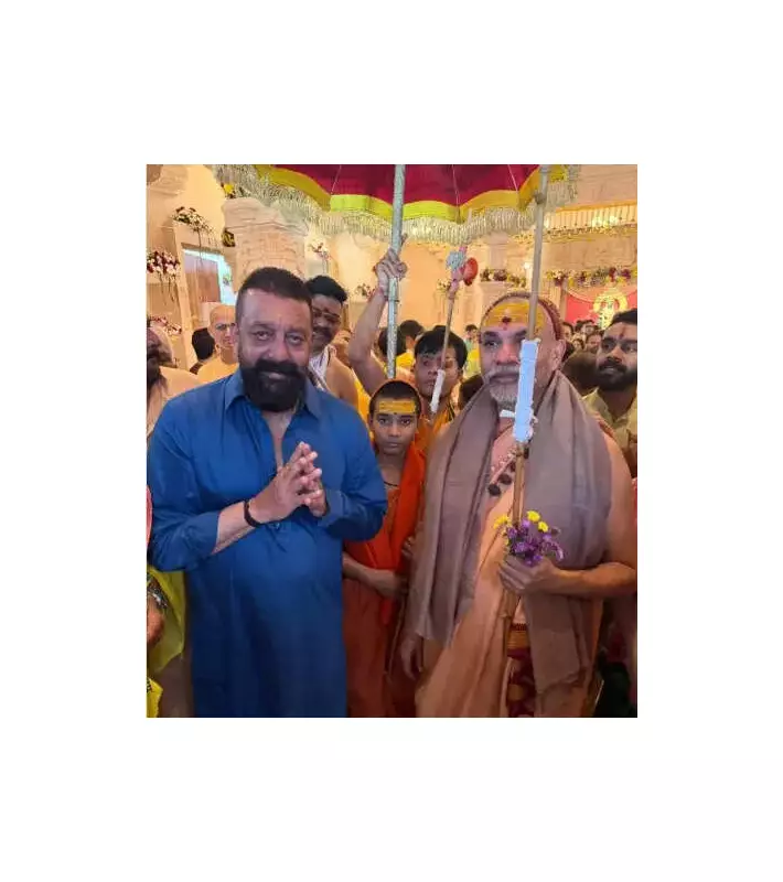 Sanjay Dutt Meets Shankaracharya, Feels Deep Spiritual Resonance