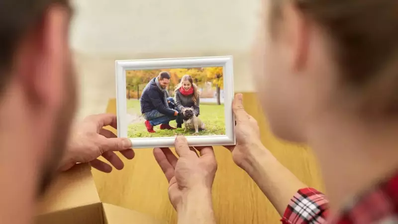 Science Says: Looking at Your Partner's Photos Can Boost Love & Strengthen Relationships