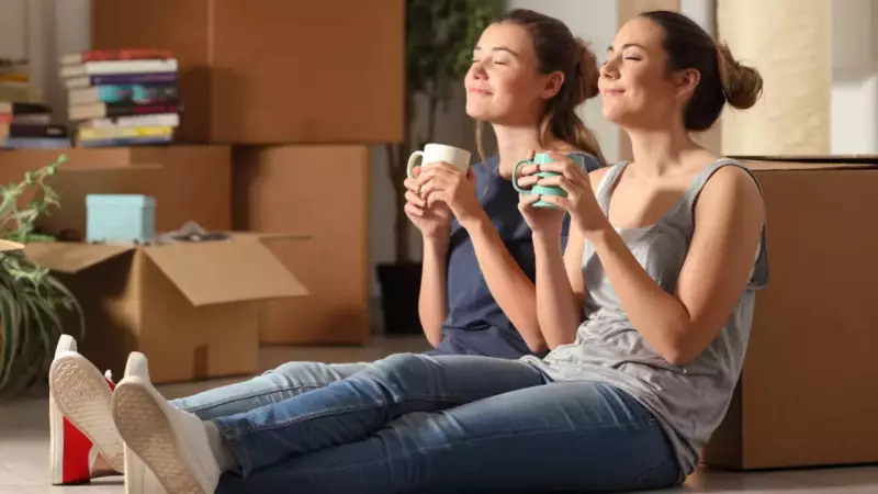 Siblings Sharing Room: Benefits & When to Separate