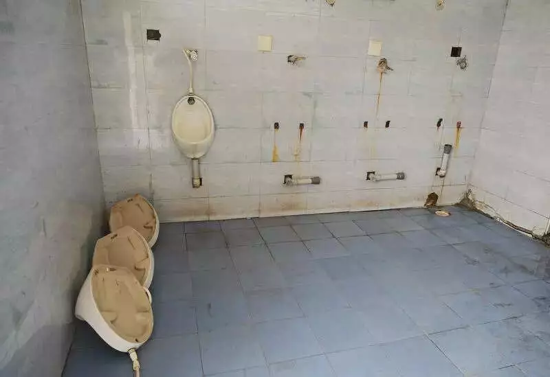 Surapet Toll Plaza Earns ₹100 Crore Yearly, Leaves Commuters in Peril