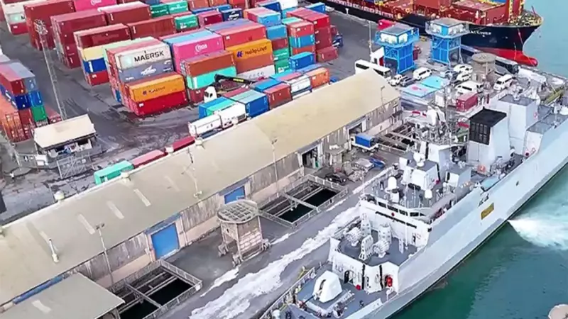 US Tariffs Crush Indian Exports: Smartphone & Pharma Sectors Bleed with 37.5% Plunge