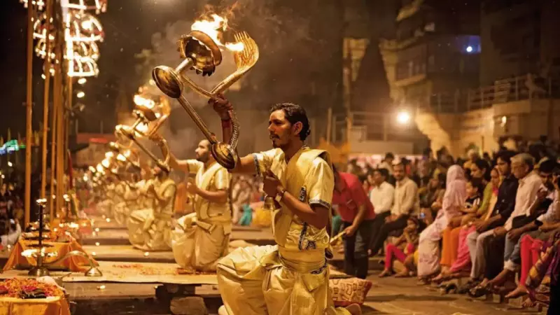 Uttar Pradesh Tourism Breaks Records! Ayodhya, Varanasi & Prayagraj Lead Massive Domestic Surge