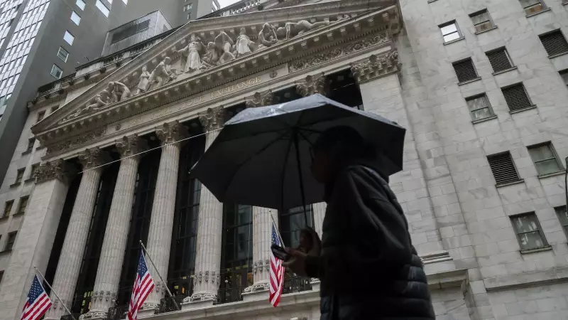 Wall Street Hits Record High as US Shutdown Nears End