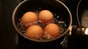 Boiled Egg Cracked? Don't Panic! Safety Tips & Prevention Guide