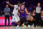 Mavericks vs Lakers: Davis Returns, Key Injuries Shape NBA Cup Clash