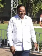 Mumbai School Redevelopment Sparks Political Clash Between BJP and Congress