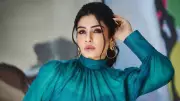 Raveena Tandon to Play PM Modi's Mother Heeraben in Biopic 'Maa Vande'