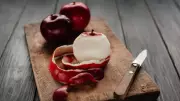 Unpeeled Apples: The Secret to Maximum Health Benefits Revealed