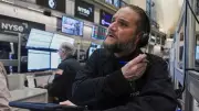 US Stocks Rally on Rate Cut Hopes: S&P 500 Gains 0.7% in Holiday Week